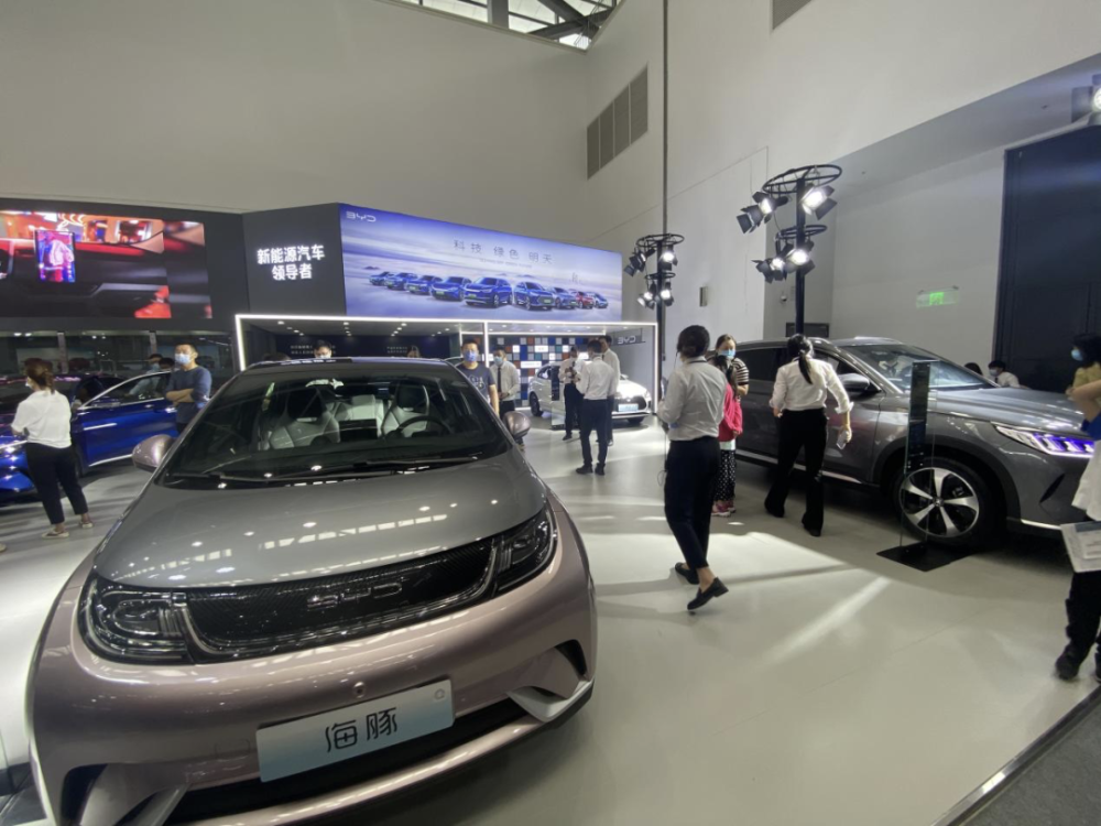 开云体育-关于赛地聚焦——法甲今晚热度飙升，广东宏远完成体检，气氛紧张，训练强度明显提升的信息