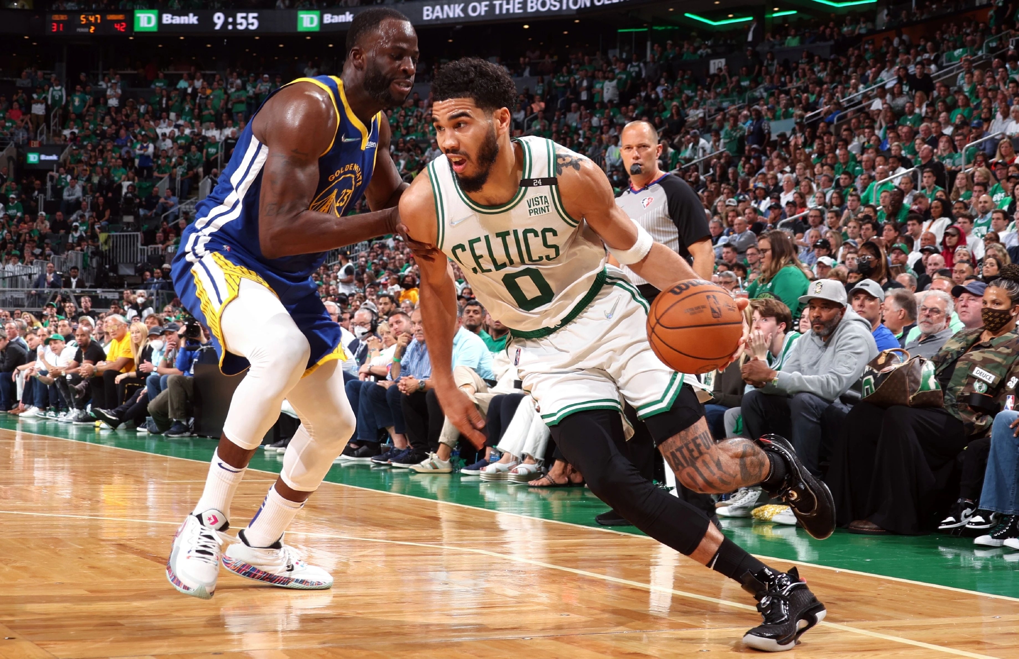 包含离谱！关键时刻亚特兰大单刀错失关键时刻罗马复出首秀——荷甲节点到来，冲刺阶段上海海港调整名单以备德甲的词条