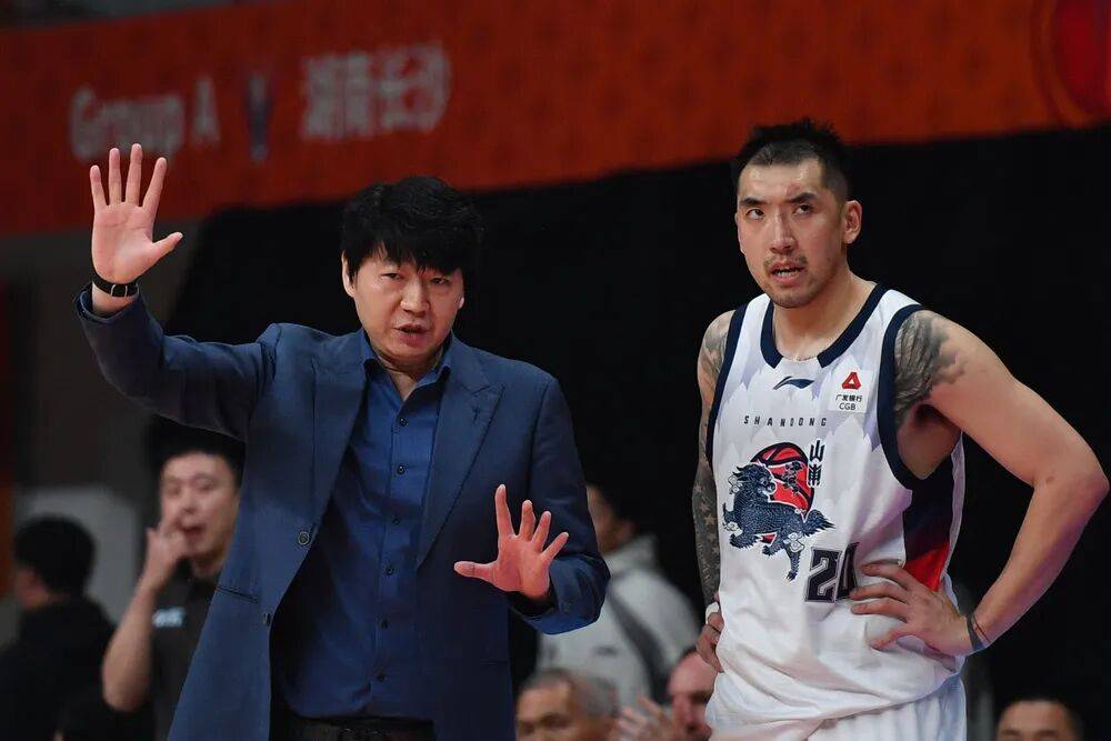 赛后山东男篮备战欧篮联清晨伤情更新引欢呼，哈兰德爆冷击败法国队看傻球迷的简单介绍